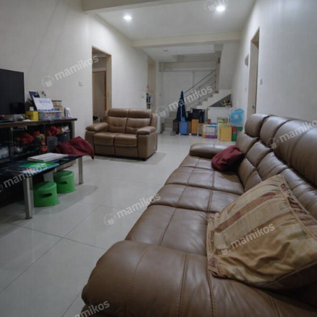 Rumah Sertifikat SHM 4 Kamar Tidur 4 Kamar Mandi Kalideres Jakarta Barat - Photo 2