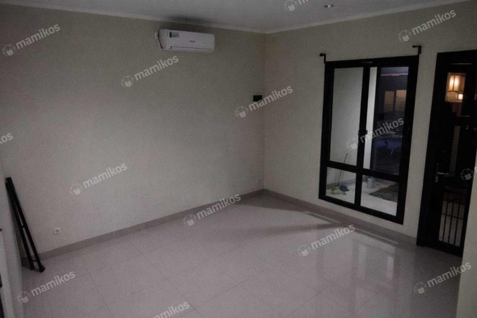 Rumah Sertifikat SHM 3 Kamar Tidur 2 Kamar Mandi Metland Puri Jakarta Barat