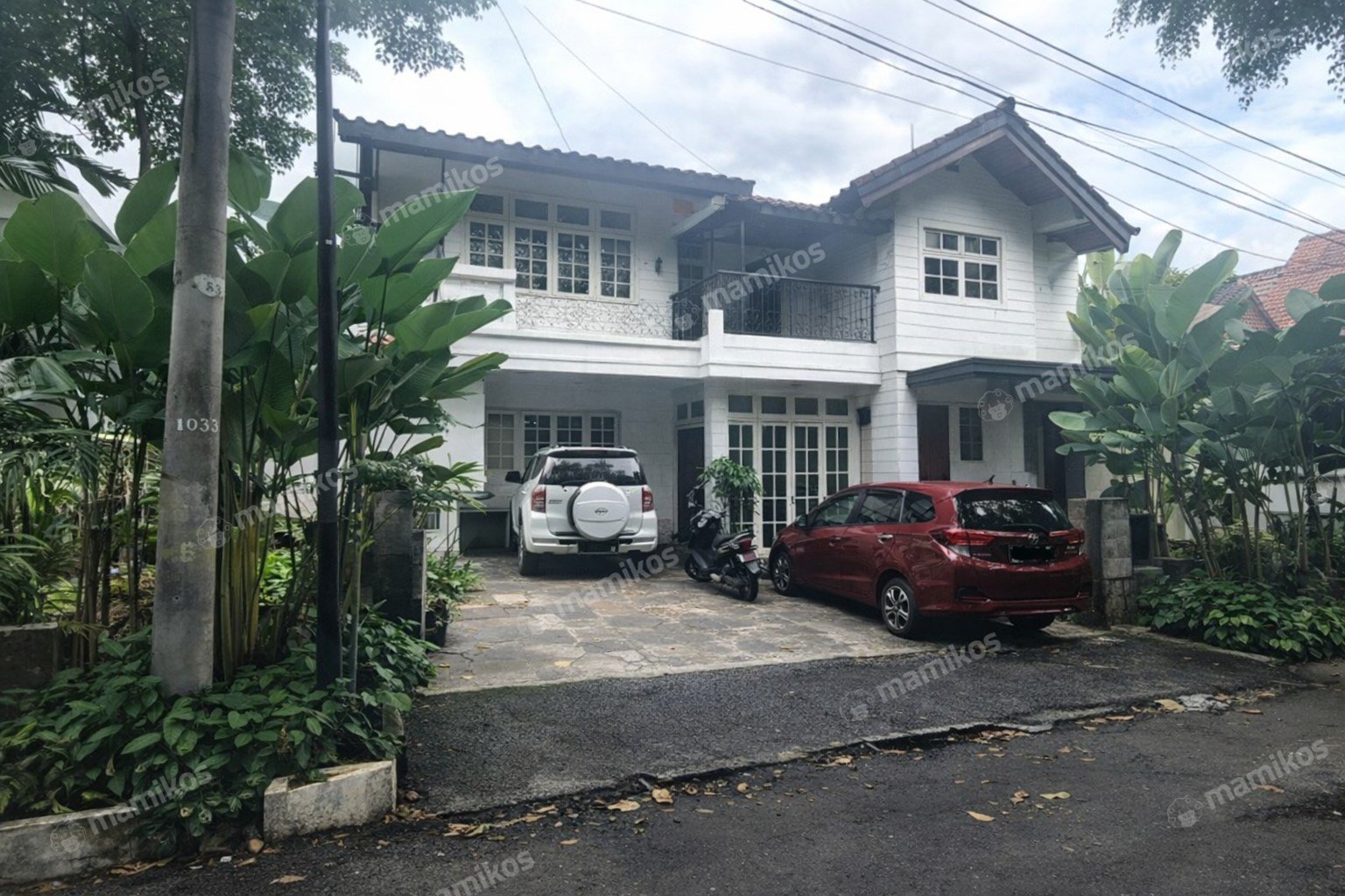Rumah Sertifikat SHM 4 Kamar Tidur 4 Kamar Mandi Lebak Bulus Jakarta Selatan