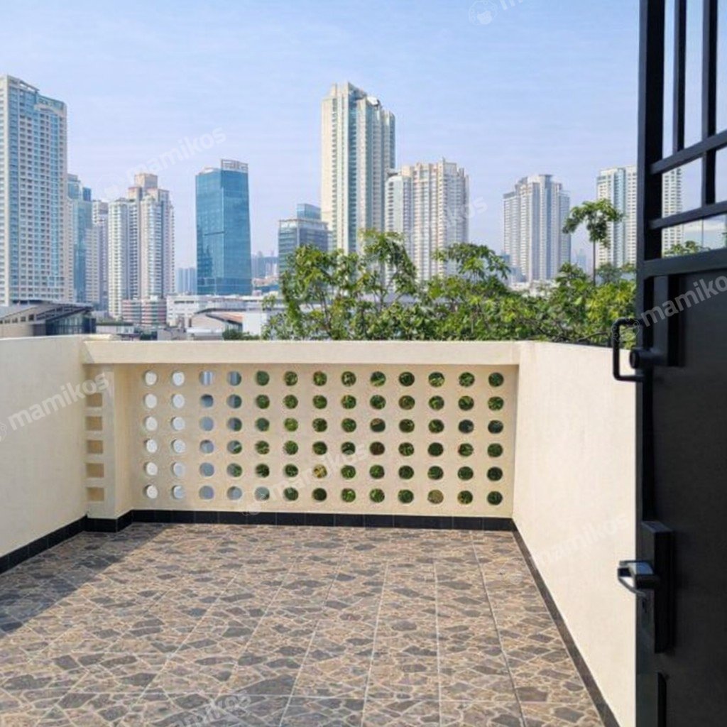 Rumah Sertifikat SHM 4 Kamar Tidur 4 Kamar Mandi Tanjung Duren Jakarta Barat - Photo 3