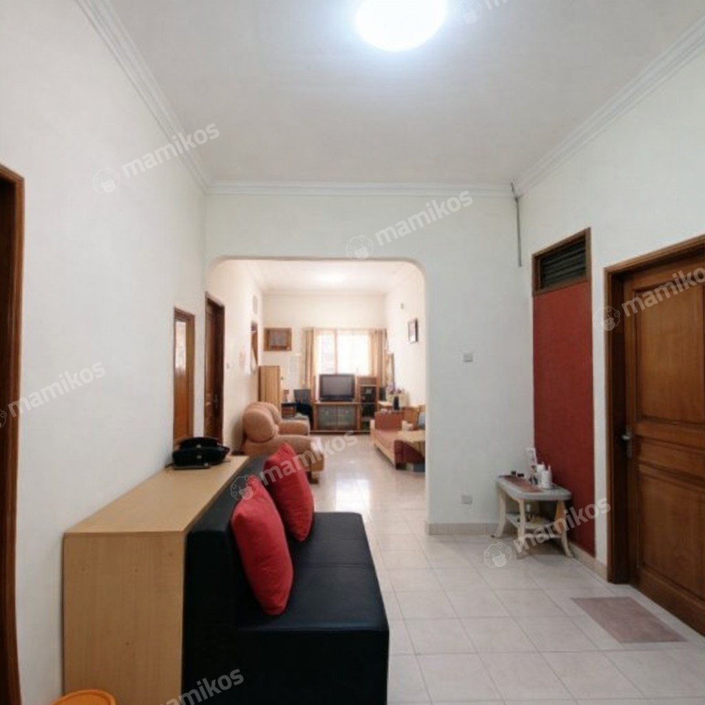 Rumah Sertifikat SHM 7 Kamar Tidur 7 Kamar Mandi Kemanggisan Jakarta Barat - Photo 4