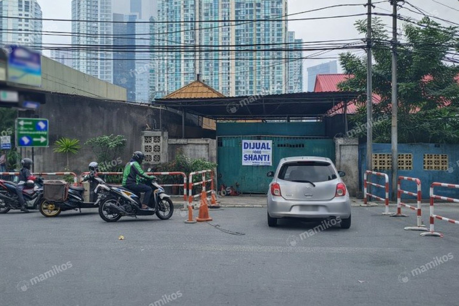 Rumah Sertifikat SHM 2 Kamar Tidur 2 Kamar Mandi Mega Kuningan Jakarta Selatan