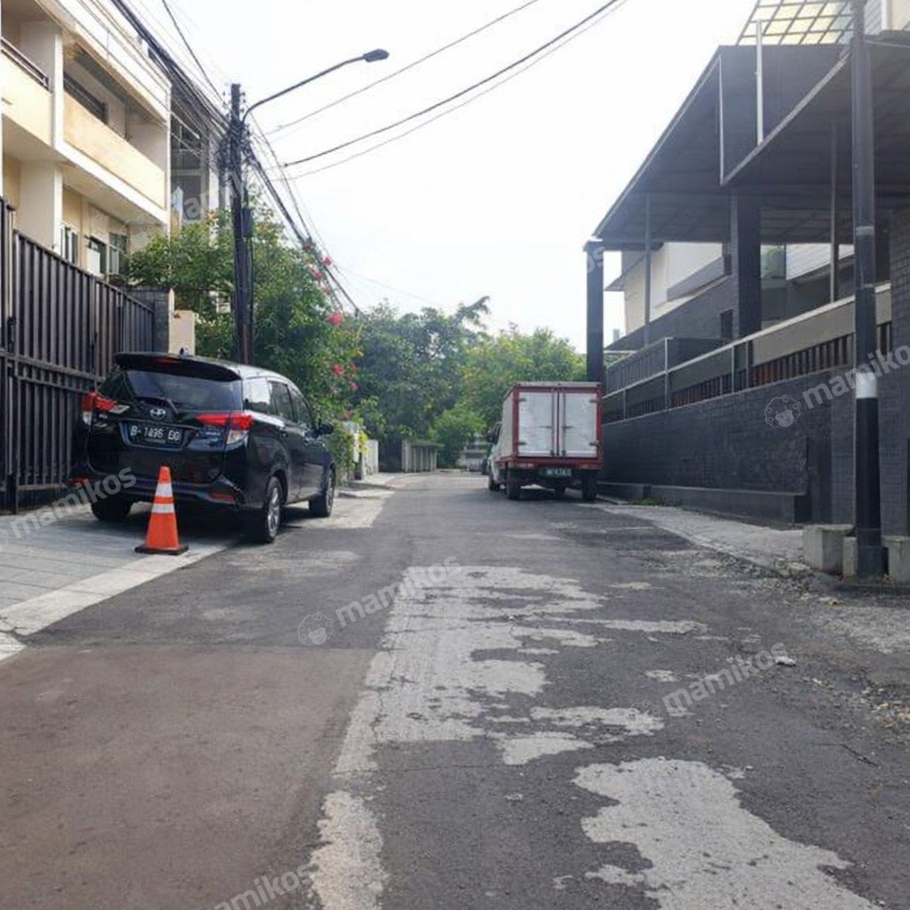 Rumah Sertifikat SHM 3 Kamar Tidur 2 Kamar Mandi Sunter Jakarta Utara - Photo 2