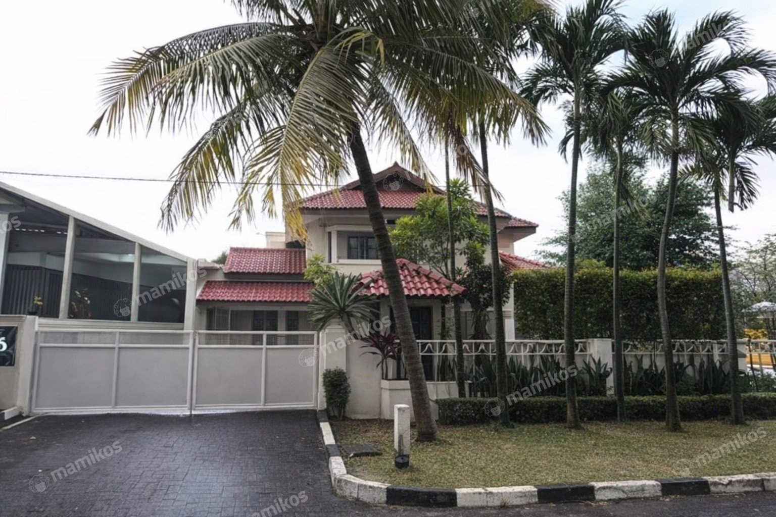 Rumah Sertifikat SHM 6 Kamar Tidur 4 Kamar Mandi Pondok Indah Jakarta Selatan
