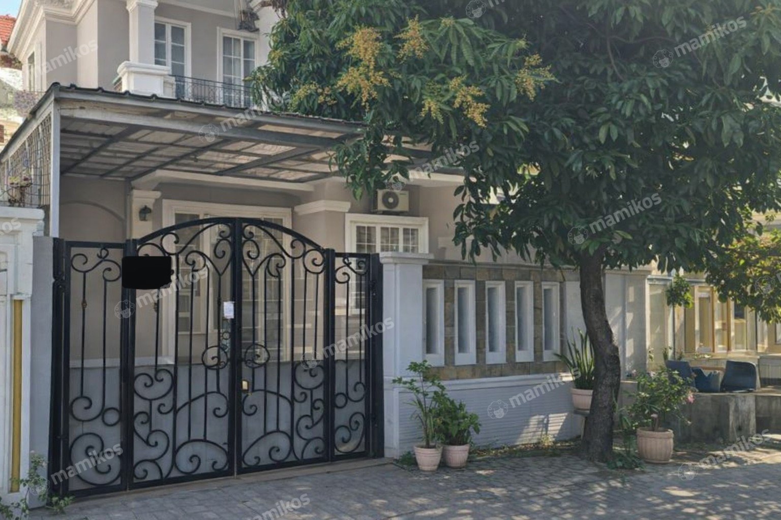Rumah 4 Kamar Tidur 3 Kamar Mandi 2 Lantai Cakung Jakarta Timur