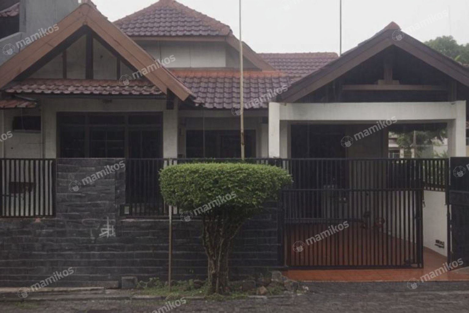 Rumah Sertifikat SHM 3 Kamar Tidur 2 Kamar Mandi Duren Sawit Jakarta Timur
