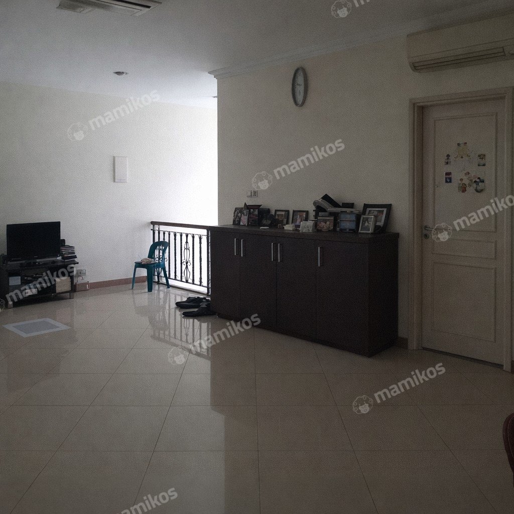 Rumah Sertifikat PPJB 4 Kamar Tidur 3 Kamar Mandi Pantai Indah Kapuk Jakarta Utara - Photo 2