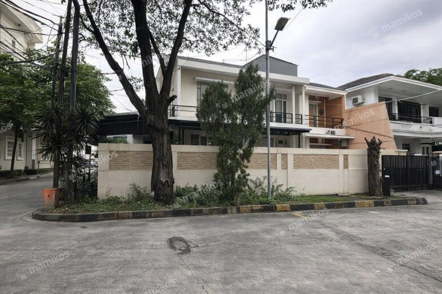 Rumah Sertifikat SHM 3 Kamar Tidur 4 Kamar Mandi Sunter Jakarta Utara