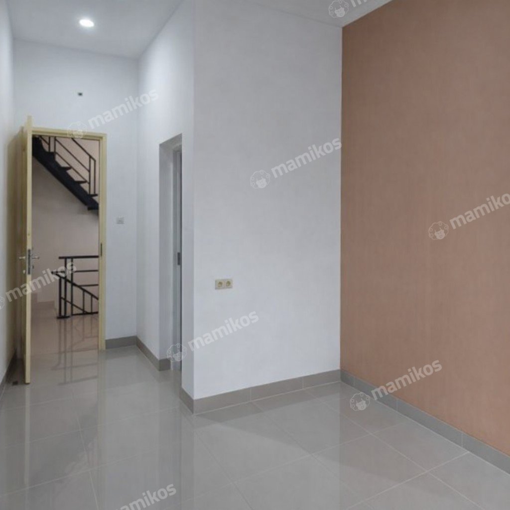Rumah Sertifikat SHM 4 Kamar Tidur 2 Kamar Mandi Citra Garden Jakarta Barat - Photo 2