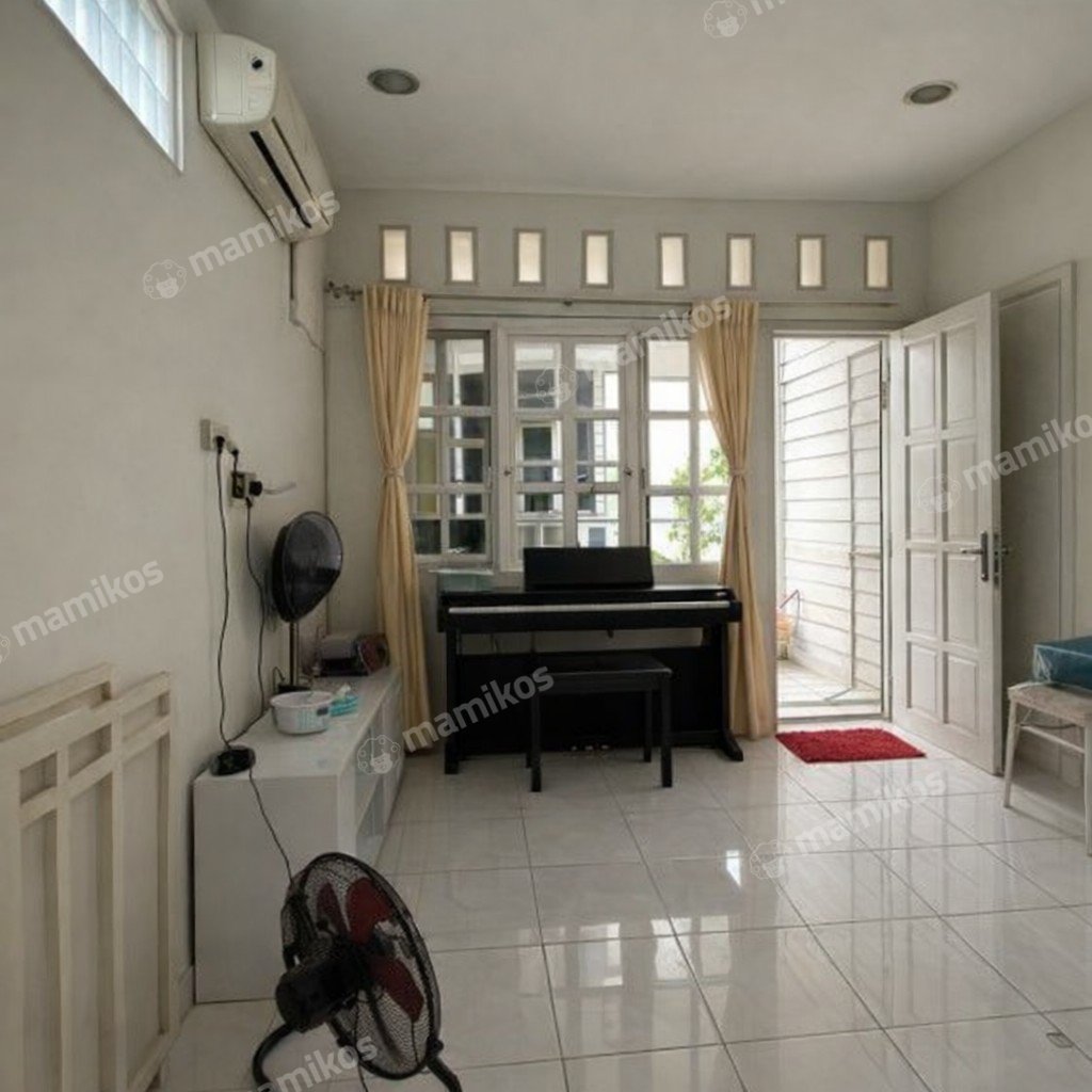 Rumah Sertifikat SHM 3 Kamar Tidur 2 Kamar Mandi Duren Sawit Jakarta Timur - Photo 3