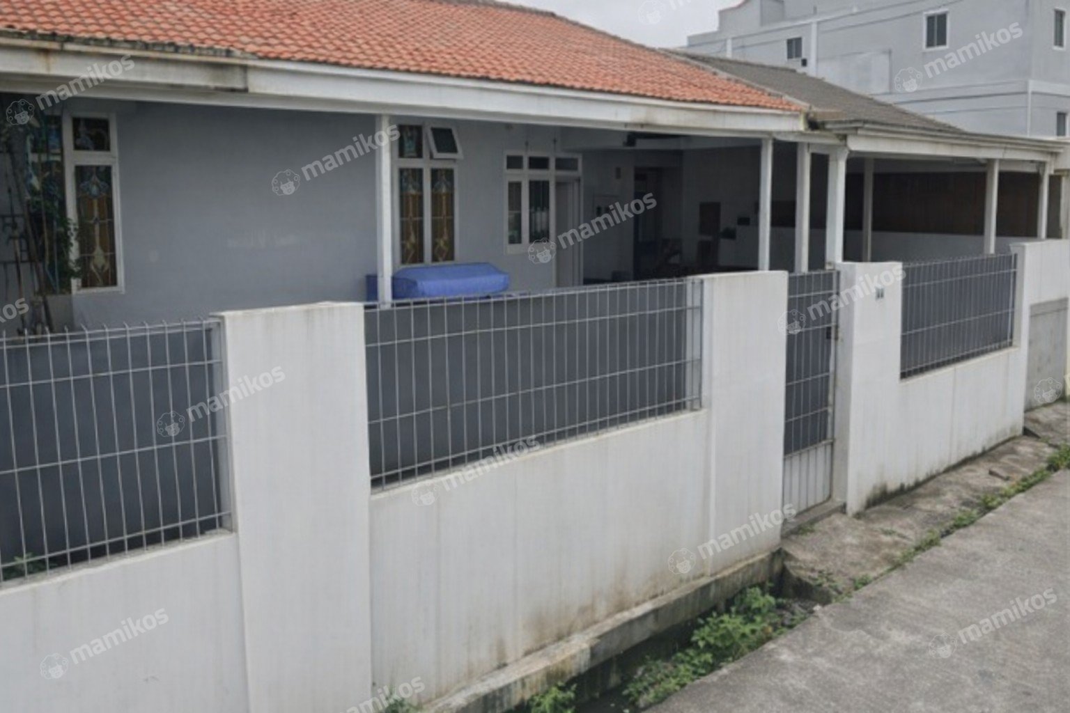Rumah Sertifikat SHM 4 Kamar Tidur 3 Kamar Mandi Pulo Gadung Jakarta Timur - Photo 2