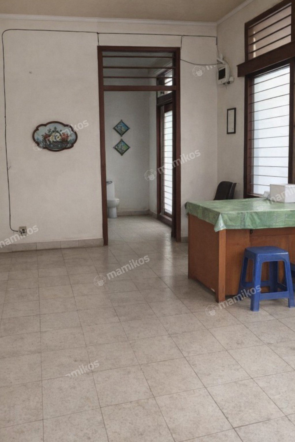 Rumah Sertifikat SHM 8 Kamar Tidur 2 Kamar Mandi Setiabudi Jakarta Selatan - Photo 4
