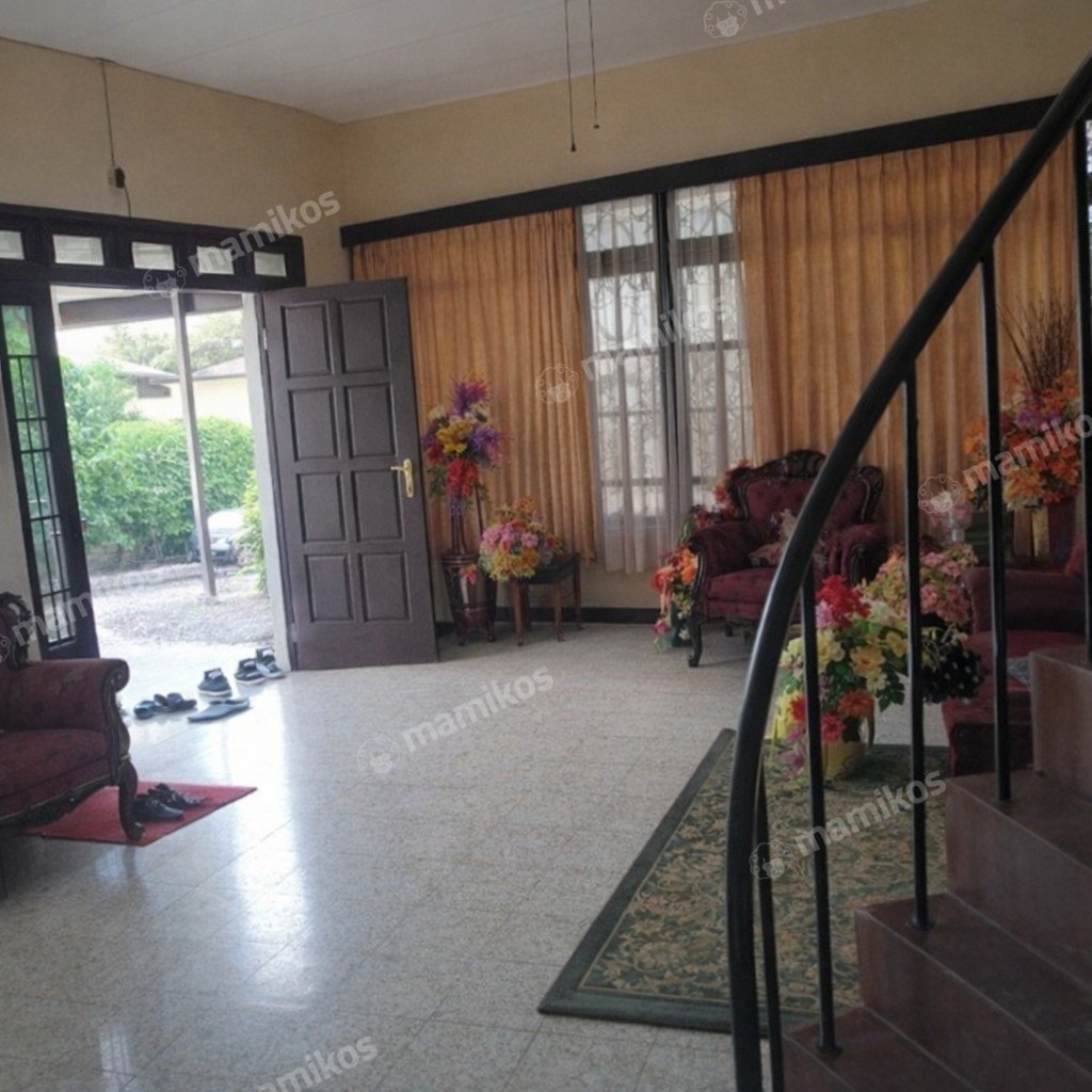 Rumah Sertifikat SHM 14 Kamar Tidur 5 Kamar Mandi Kemanggisan Jakarta Barat - Photo 2