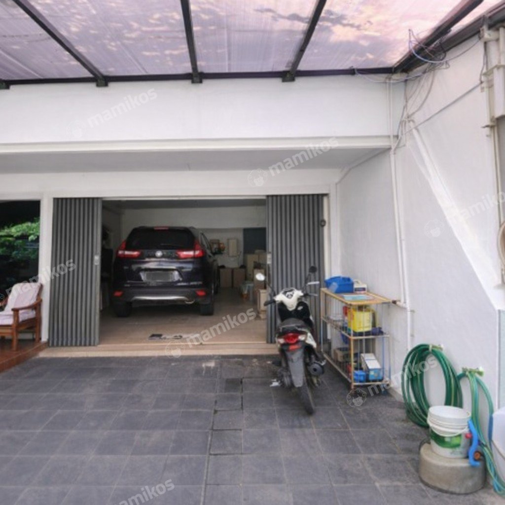 Rumah Sertifikat SHM 6 Kamar Tidur 4 Kamar Mandi Sunrise Garden Jakarta Barat - Photo 5