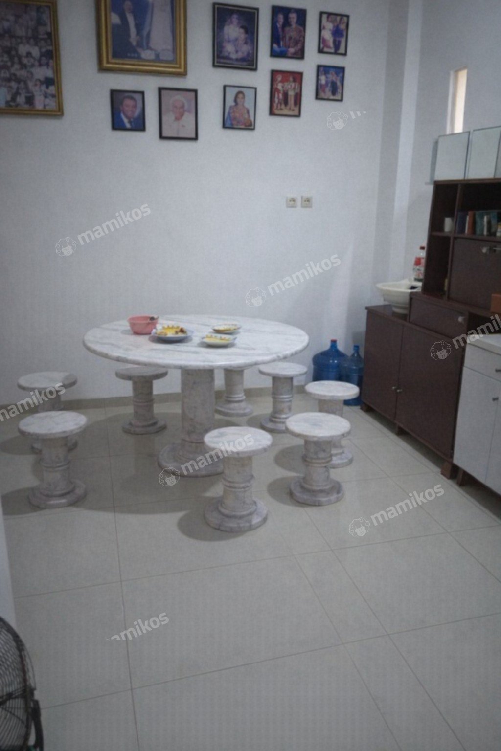 Rumah Sertifikat SHM 3 Kamar Tidur 3 Kamar Mandi Taman Ratu Jakarta Barat - Photo 3