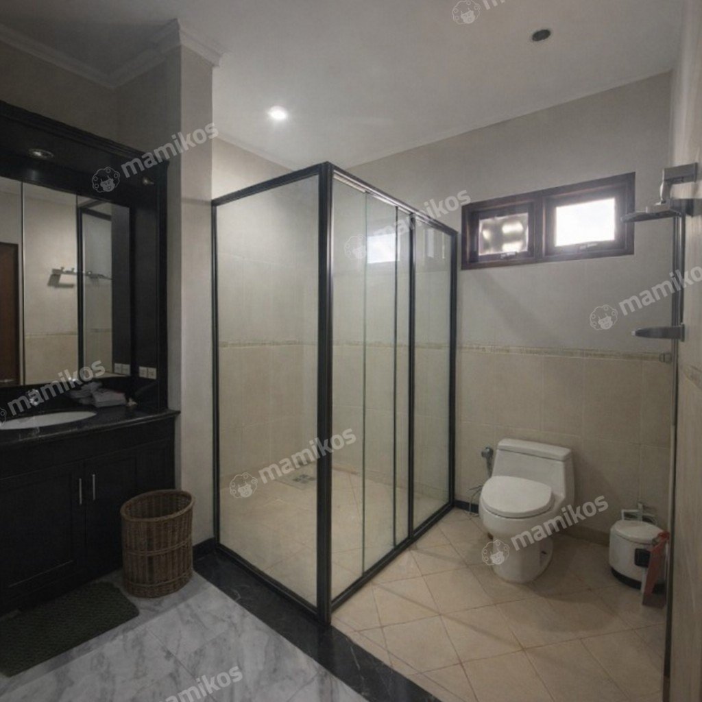 Rumah Sertifikat SHM 3 Kamar Tidur 3 Kamar Mandi Cilandak Jakarta Selatan - Photo 2