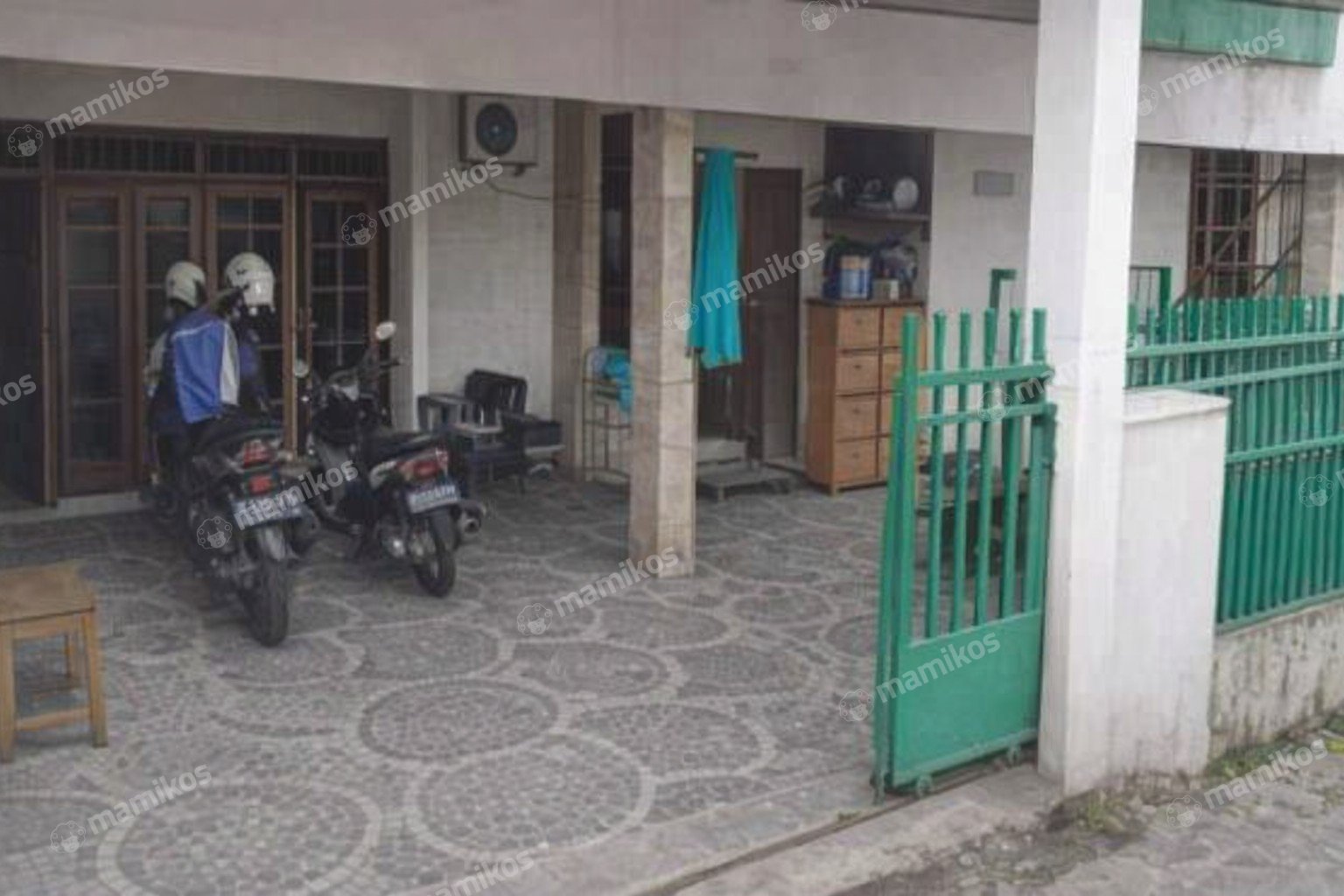 Rumah 5 Kamar Tidur 2 Kamar Mandi 2 Lantai Pesanggrahan Jakarta Selatan - Photo 4