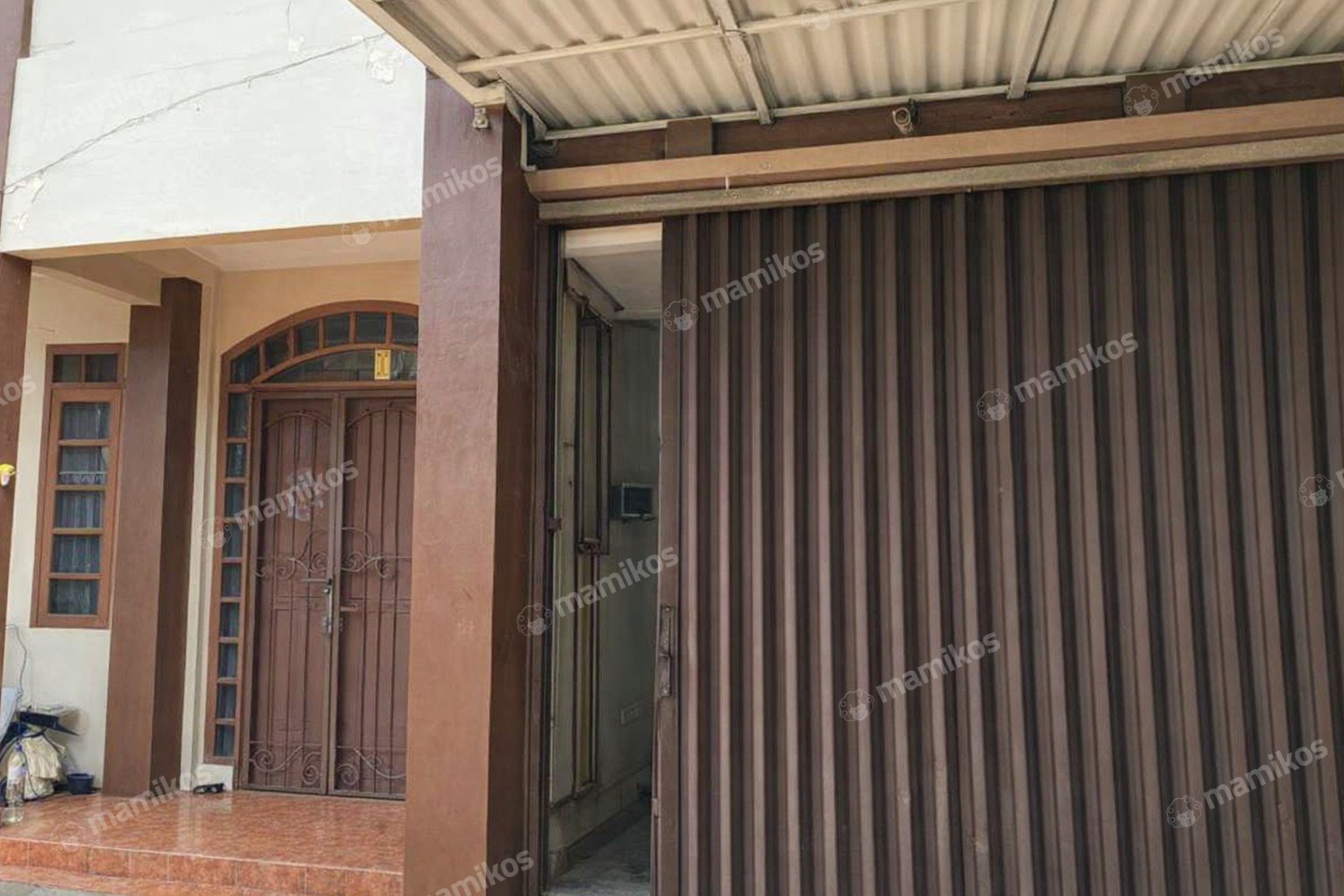 Rumah Sertifikat SHM 3 Kamar Tidur 3 Kamar Mandi Permata Buana Jakarta Barat