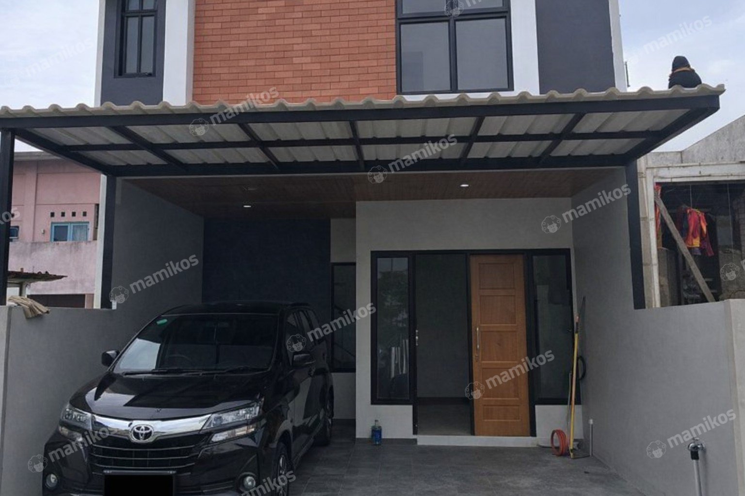 Rumah 3 Kamar Tidur 3 Kamar Mandi 2 Lantai Bambu Apus Jakarta Timur