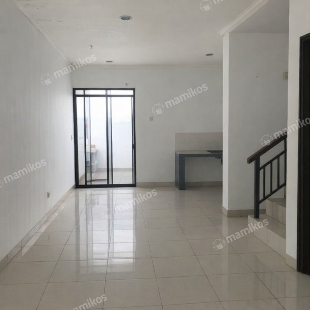 Rumah Sertifikat SHM 3 Kamar Tidur 2 Kamar Mandi Green Lake City Jakarta Barat - Photo 4