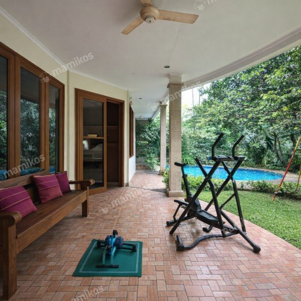Rumah Sertifikat SHM 5 Kamar Tidur 4 Kamar Mandi Kemang Jakarta Selatan - Photo 4