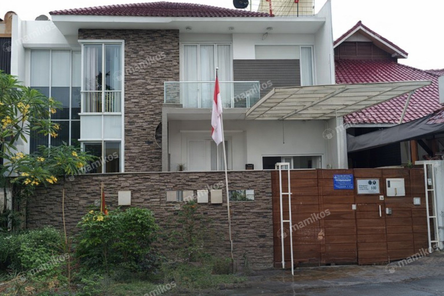 Rumah Sertifikat SHM 4 Kamar Tidur 4 Kamar Mandi Kembangan Jakarta Barat