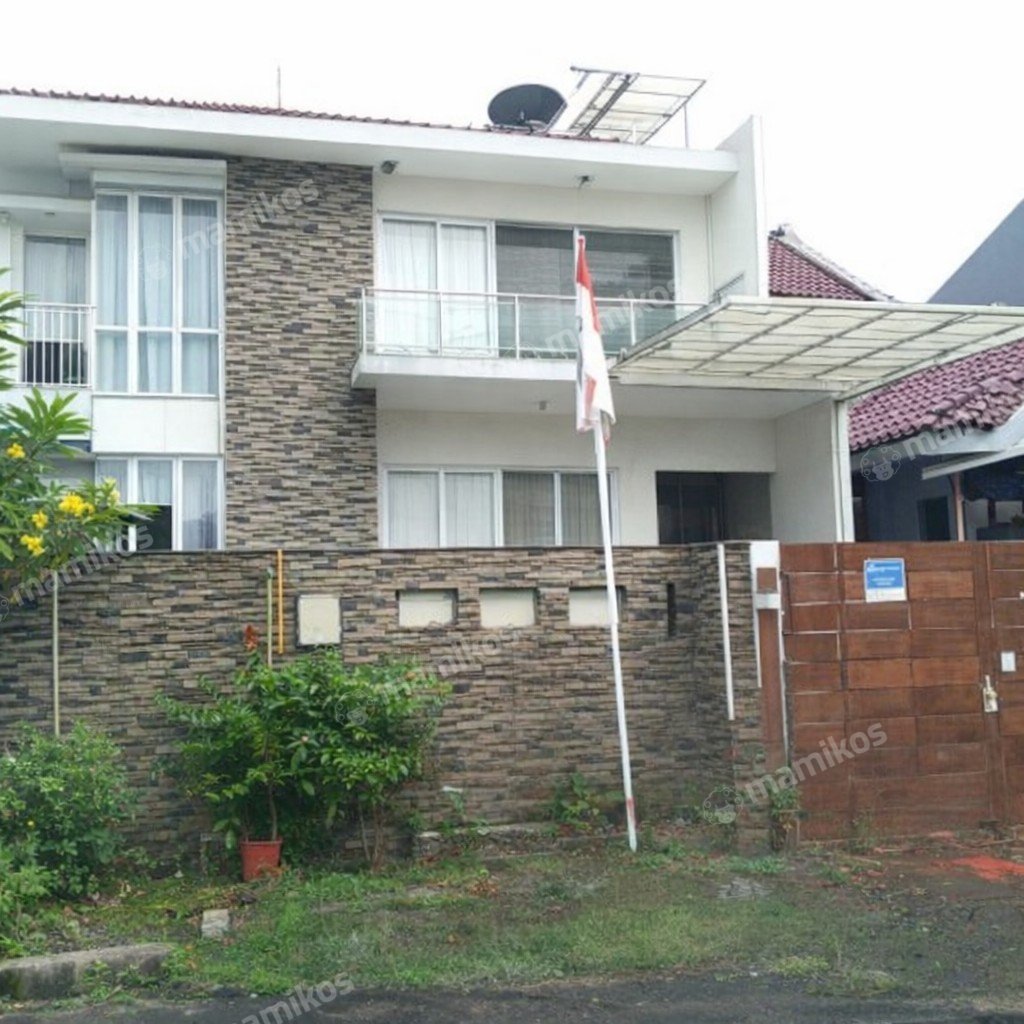 Rumah Sertifikat SHM 4 Kamar Tidur 4 Kamar Mandi Kembangan Jakarta Barat - Photo 2