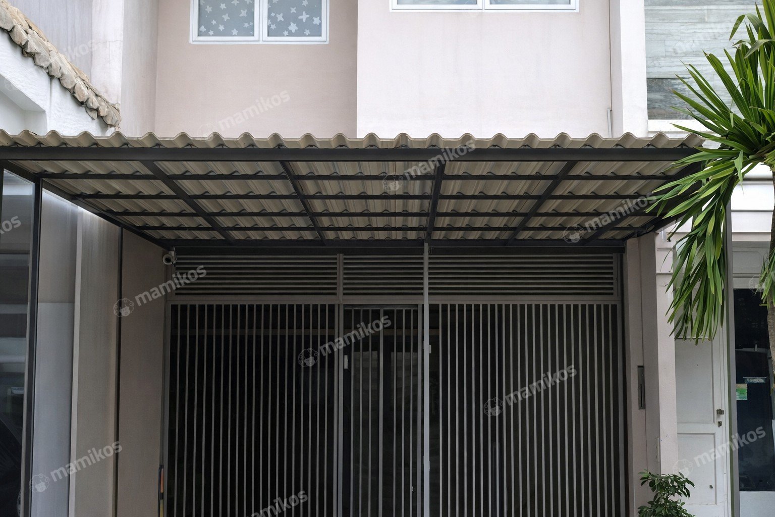 Rumah Baru Sertifikat SHM 3 Kamar Tidur Taman Surya Jakarta Barat