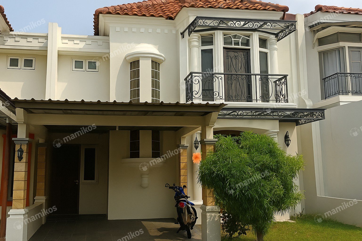 Rumah Sertifikat SHM 4 Kamar Tidur 4 Kamar Mandi Cibubur Jakarta Timur