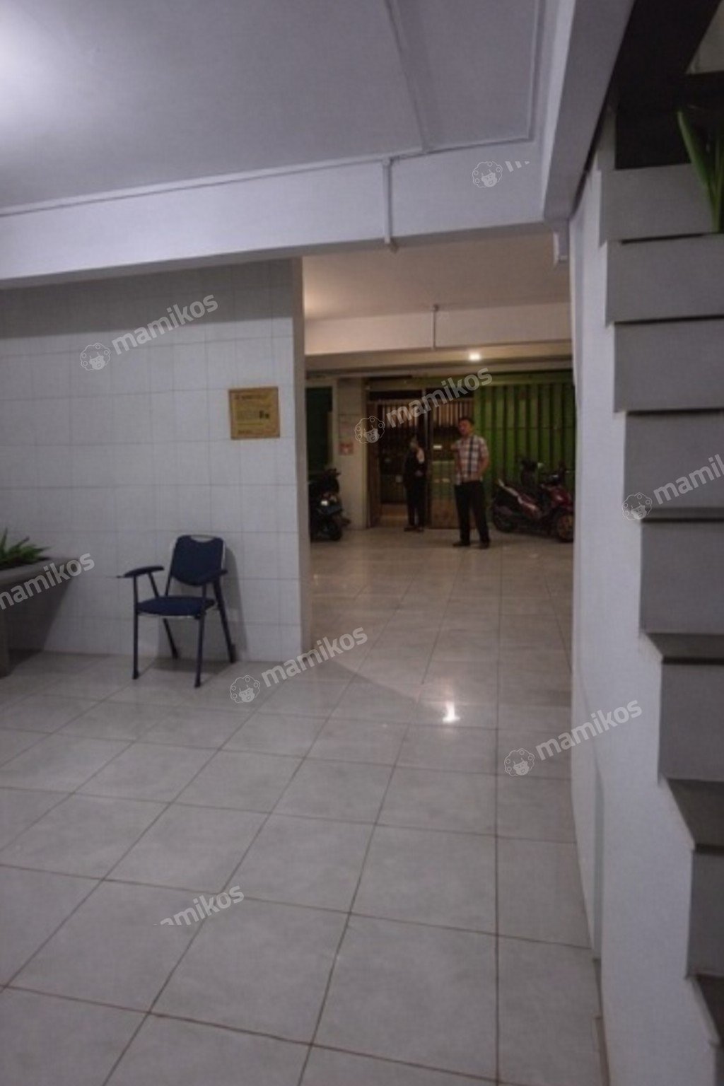 Rumah Sertifikat SHM 5 Kamar Tidur 4 Kamar Mandi Jelambar Jakarta Barat - Photo 4