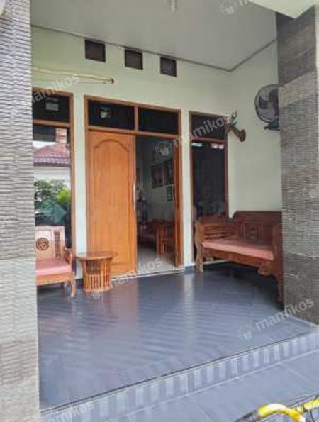 Rumah Sertifikat SHM 4 Kamar Tidur 3 Kamar Mandi Semarang Timur Semarang - Photo 3