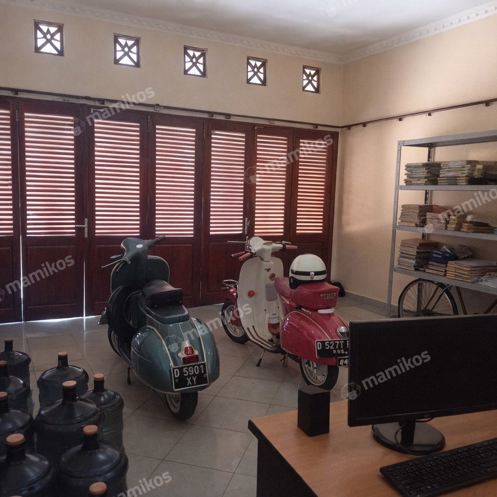 Rumah Sertifikat SHM 6 Kamar Tidur 4 Kamar Mandi Duren Sawit Jakarta Timur - Photo 4