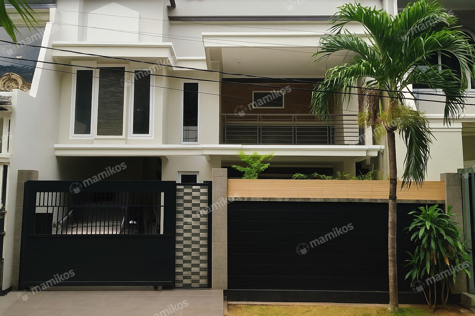 Rumah Sertifikat SHM 5 Kamar Tidur 4 Kamar Mandi Semanan Jakarta Barat