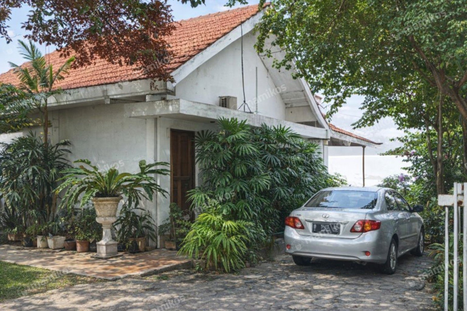 Rumah Sertifikat SHM 10 Kamar Tidur 5 Kamar Mandi Kalimalang Jakarta Timur - Photo 2
