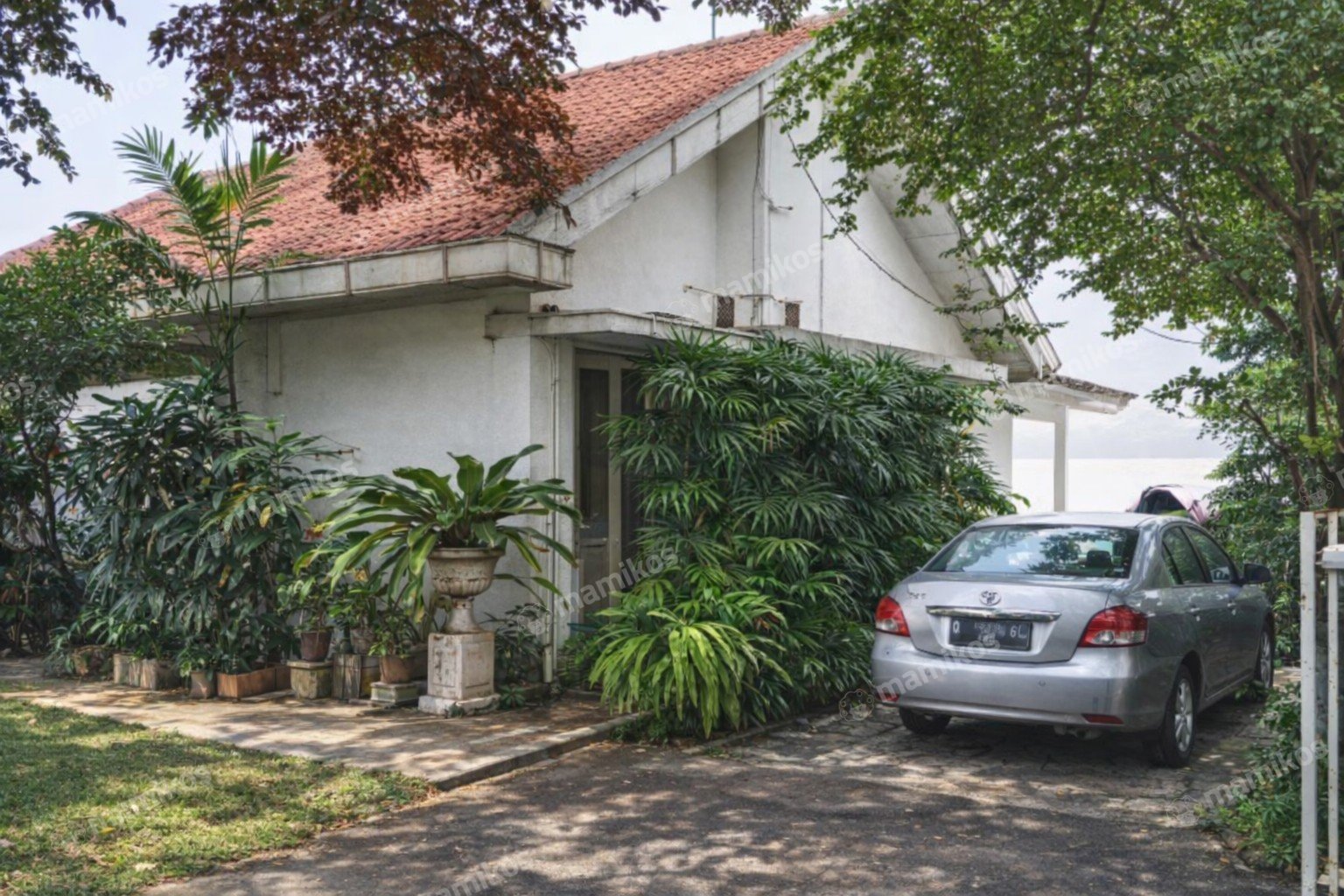 Rumah Sertifikat SHM 10 Kamar Tidur 5 Kamar Mandi Kalimalang Jakarta Timur - Photo 4