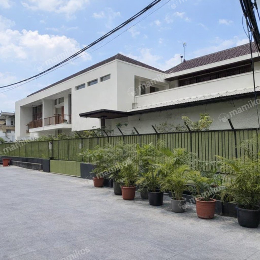 Rumah Sertifikat SHM 8 Kamar Tidur 4 Kamar Mandi Mangga Besar Jakarta Barat - Photo 3