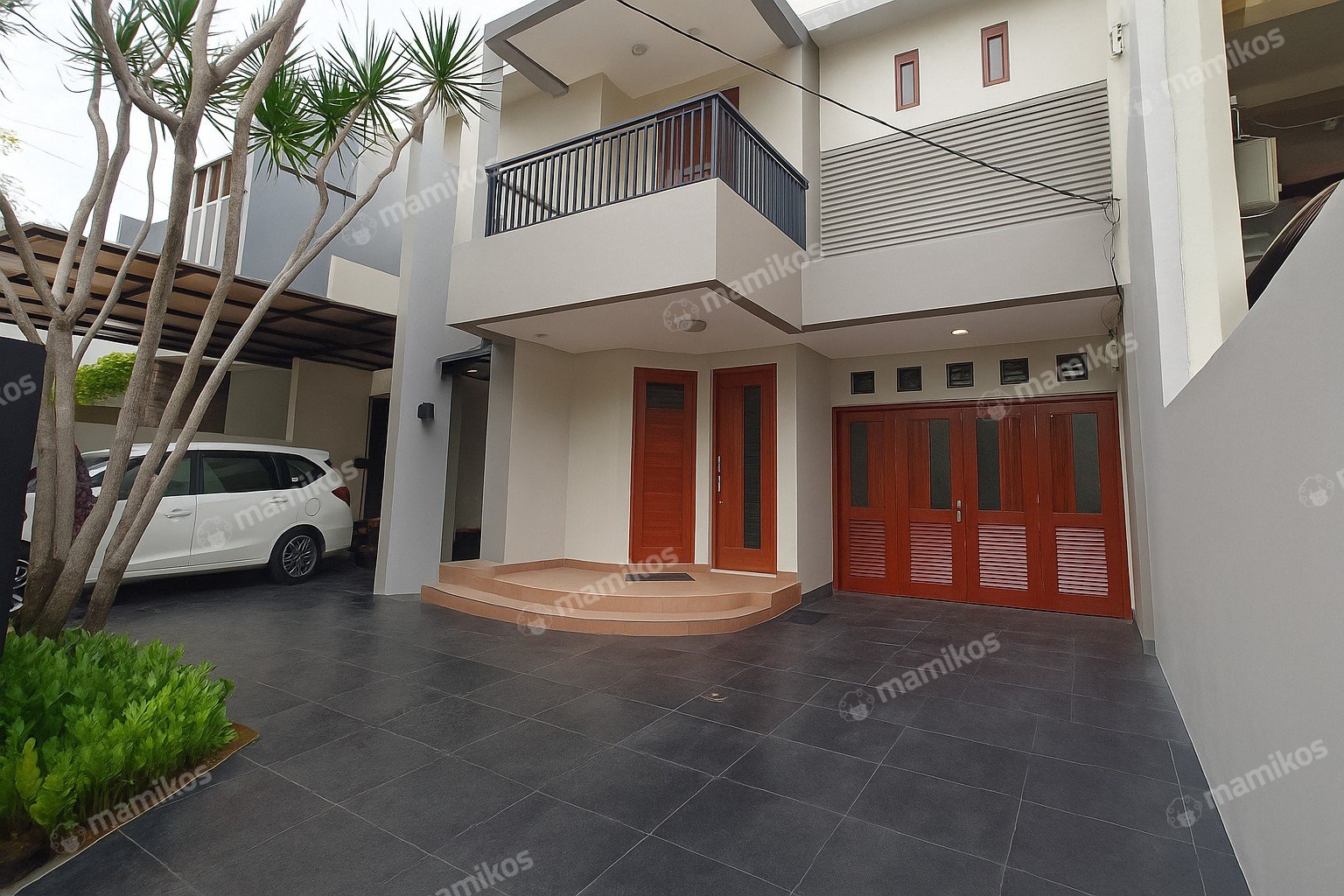 Rumah Sertifikat SHM 4 Kamar Tidur 3 Kamar Mandi Puri Indah Jakarta Barat