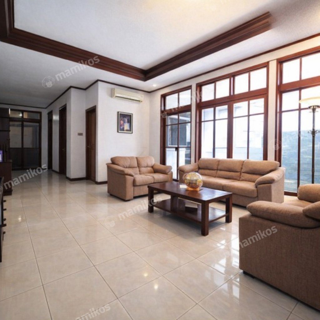 Rumah Sertifikat SHM 3 Kamar Tidur 2 Kamar Mandi Puri Indah Jakarta Barat - Photo 3