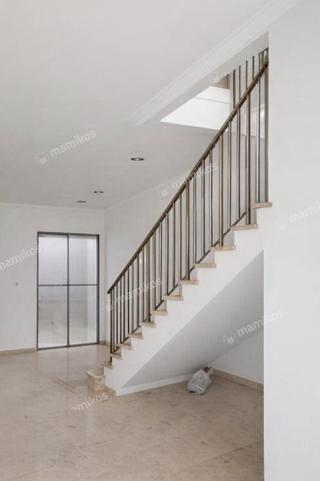 Rumah Sertifikat HGB 3 Kamar Tidur 3 Kamar Mandi Golf Island Jakarta Utara - Photo 2