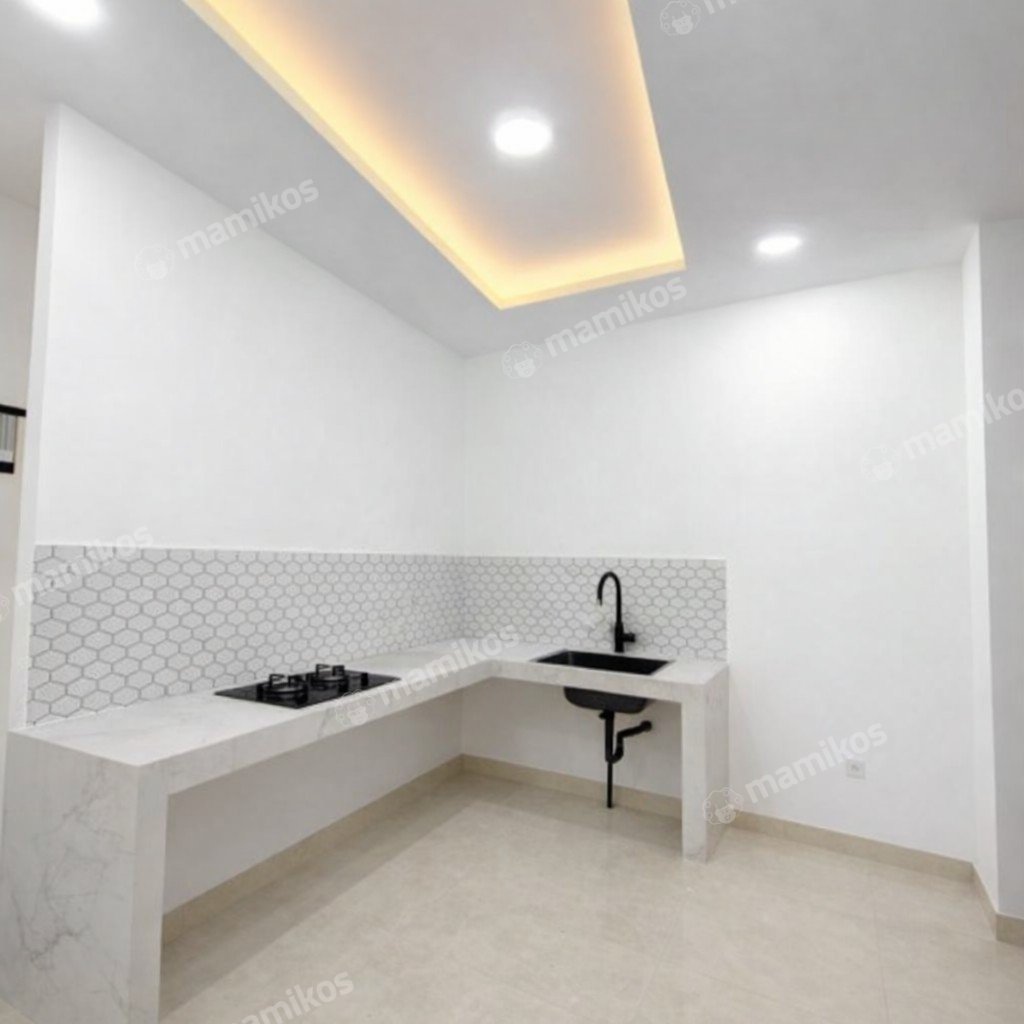 Rumah Sertifikat SHM 10 Kamar Tidur 5 Kamar Mandi Pegadungan Jakarta Barat - Photo 4