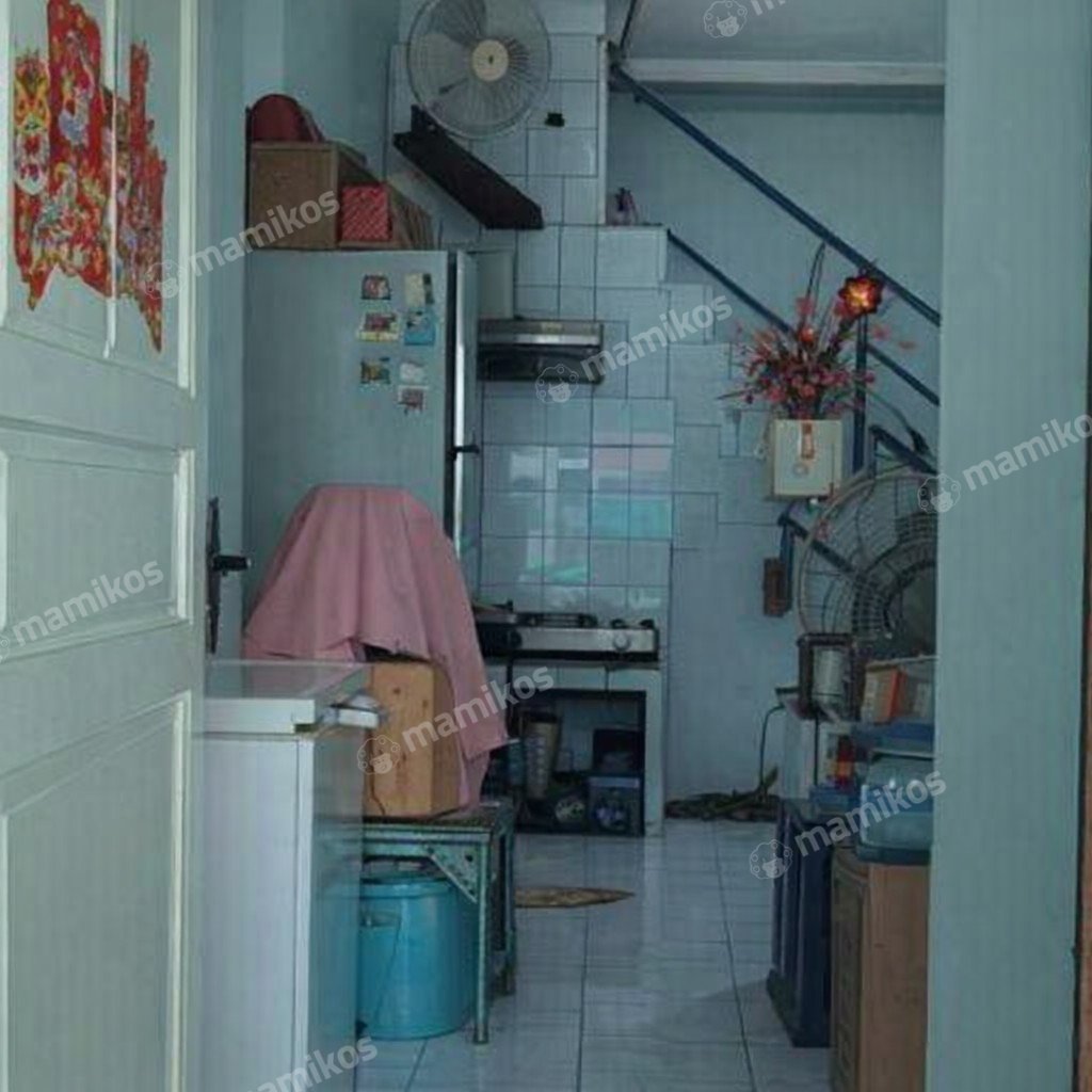 Rumah Sertifikat SHM 6 Kamar Tidur 4 Kamar Mandi Jelambar Jakarta Barat