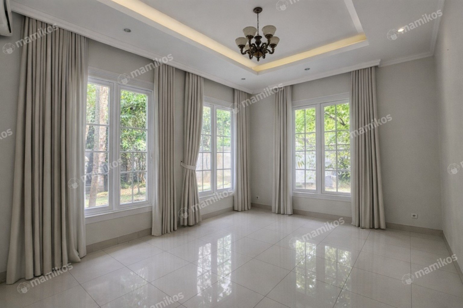 Rumah Sertifikat SHM 4 Kamar Tidur 3 Kamar Mandi Kuningan Jakarta Selatan