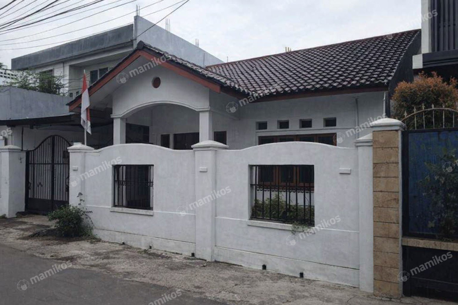 Rumah Sertifikat SHM 3 Kamar Tidur 2 Kamar Mandi Pondok Kelapa Jakarta Timur - Photo 3