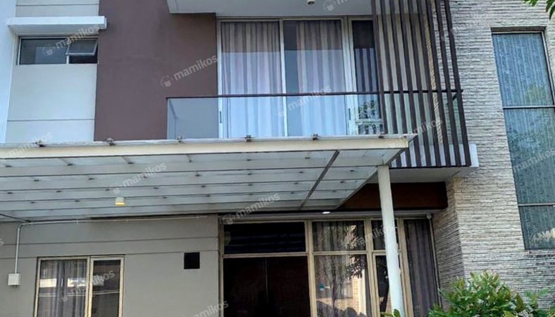 Rumah 5KT 4KM Pantai Indah Kapuk 2 Jakarta Utara