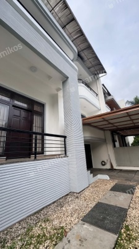 Rumah Sertifikat SHM 4 Kamar Tidur 2 Kamar Mandi Cikupa Citra Raya Tangerang - Photo 2