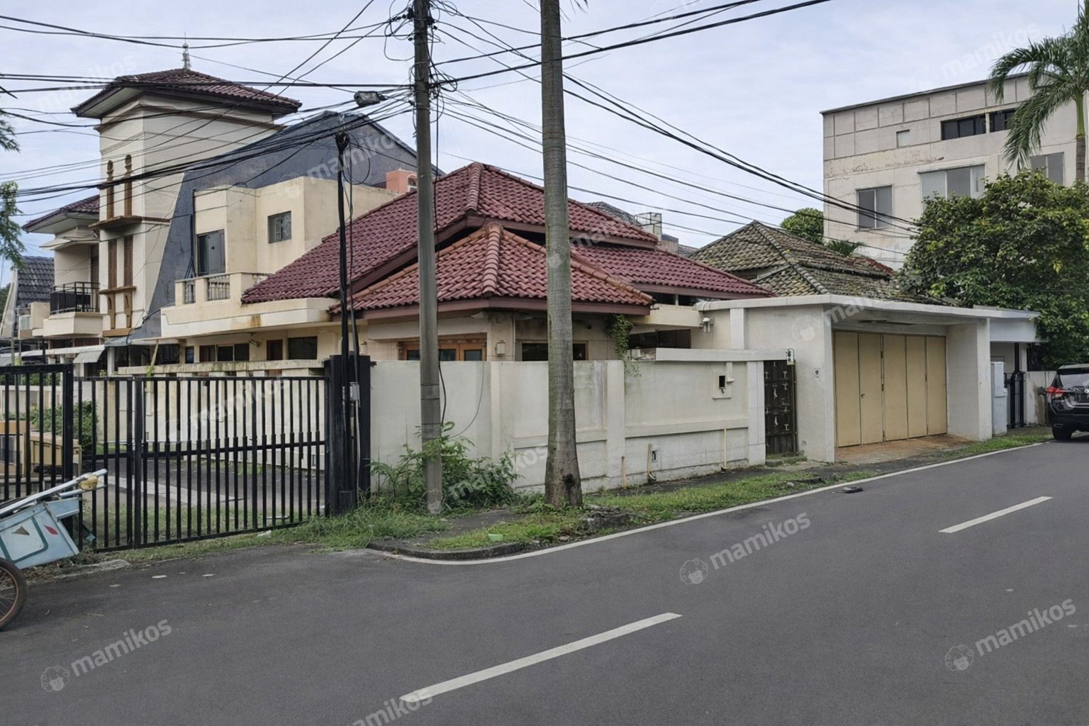 Rumah Sertifikat SHM 4 Kamar Tidur 3 Kamar Mandi Citra Garden Jakarta Barat