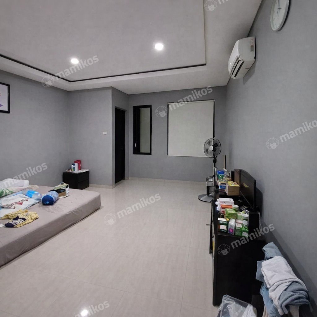 Rumah 3 Kamar Tidur 2 Kamar Mandi 2 Lantai Kelapa Gading Jakarta Utara - Photo 4