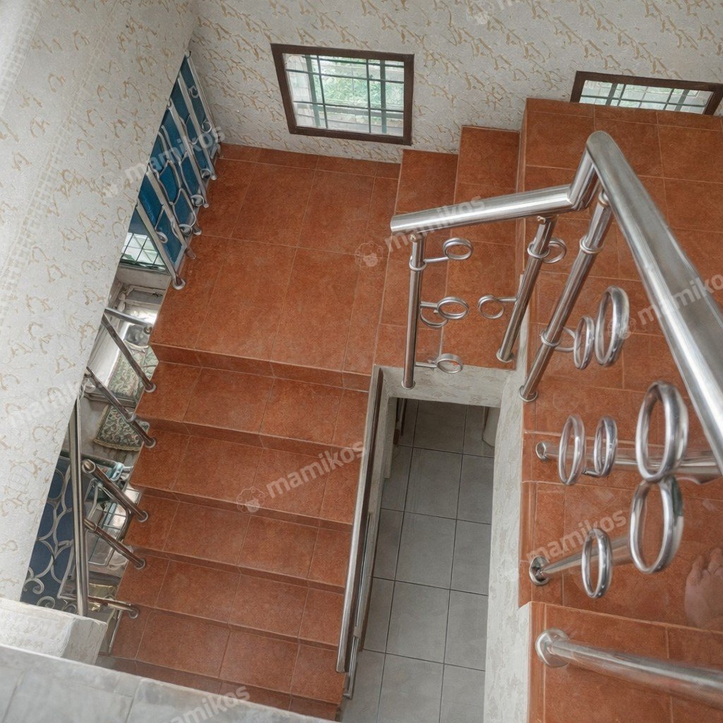 Rumah Sertifikat SHM 5 Kamar Tidur 5 Kamar Mandi Cibubur Jakarta Timur - Photo 4