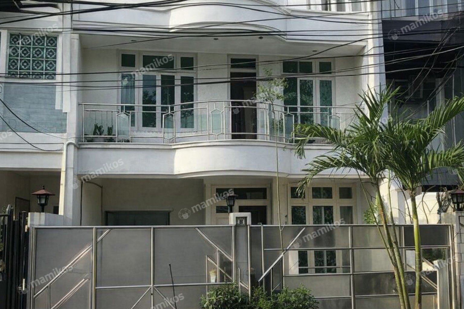 Rumah Sertifikat SHM 6 Kamar Tidur 4 Kamar Mandi Green Ville Jakarta Barat