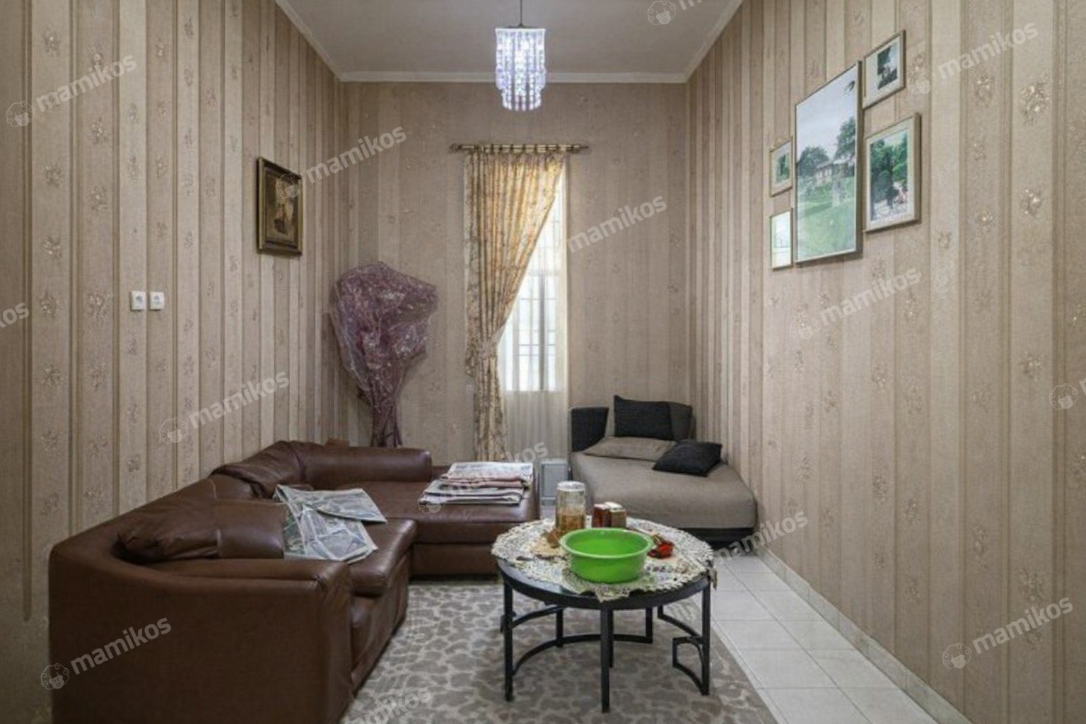 Rumah Sertifikat SHM 4 Kamar Tidur 3 Kamar Mandi Taman Kota Jakarta Barat